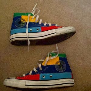 Womens size 8 converse